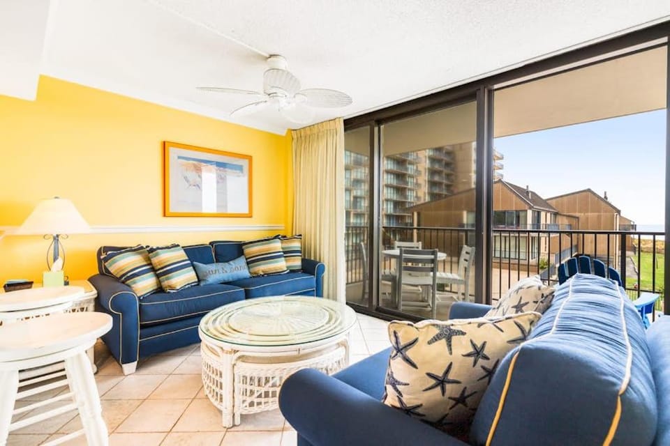 Sea Colony Ocean 2nd floor condo with elevator pool & gym House in Sea Colony