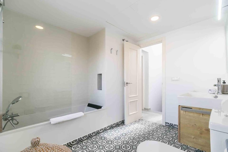 Bathroom, Living room