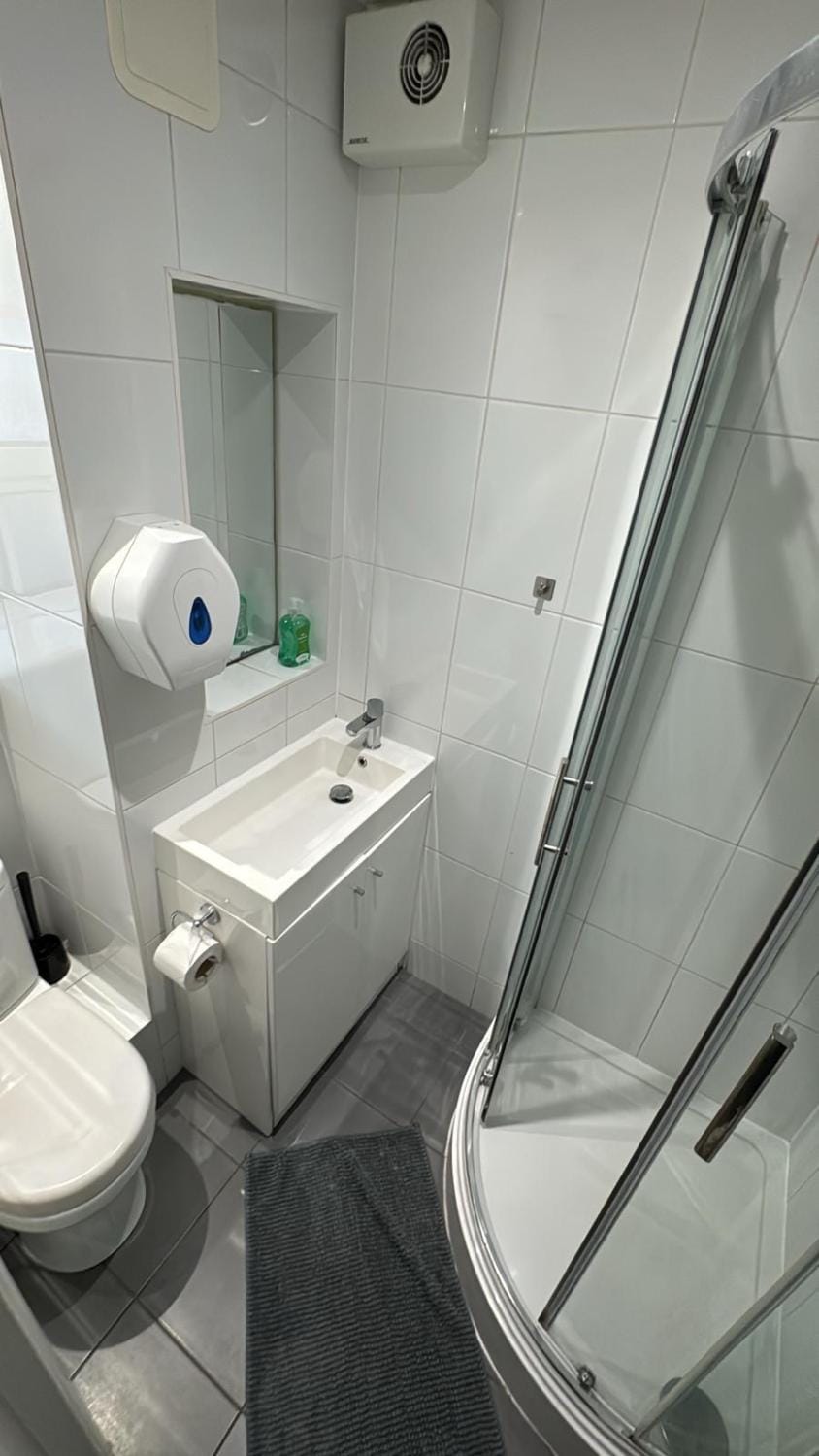 APlaceToStay Central London Apartment, Zone 1 Vacation rental in London Borough of Southwark