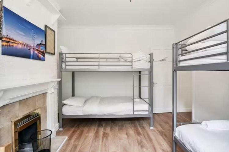 APlaceToStay Central London Apartment, Zone 1 Vacation rental in London Borough of Southwark