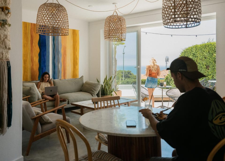Living room, Seating area, Guests