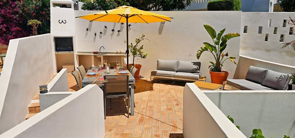 Day, BBQ facilities, Garden, Dining area, Garden view