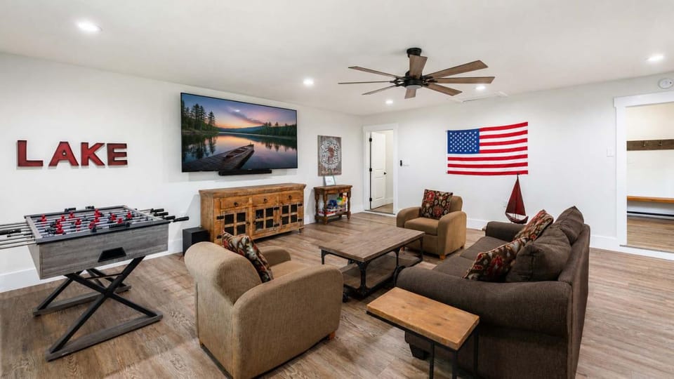 Game Room, TV and multimedia, Living room, Seating area