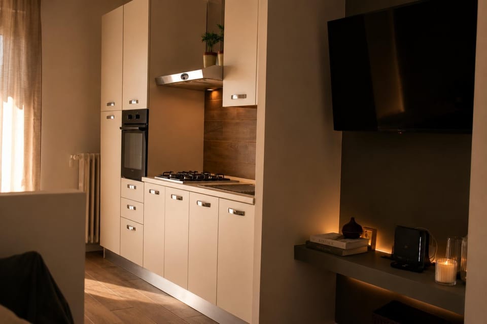 Kitchen or kitchenette, oven, pet friendly, stove