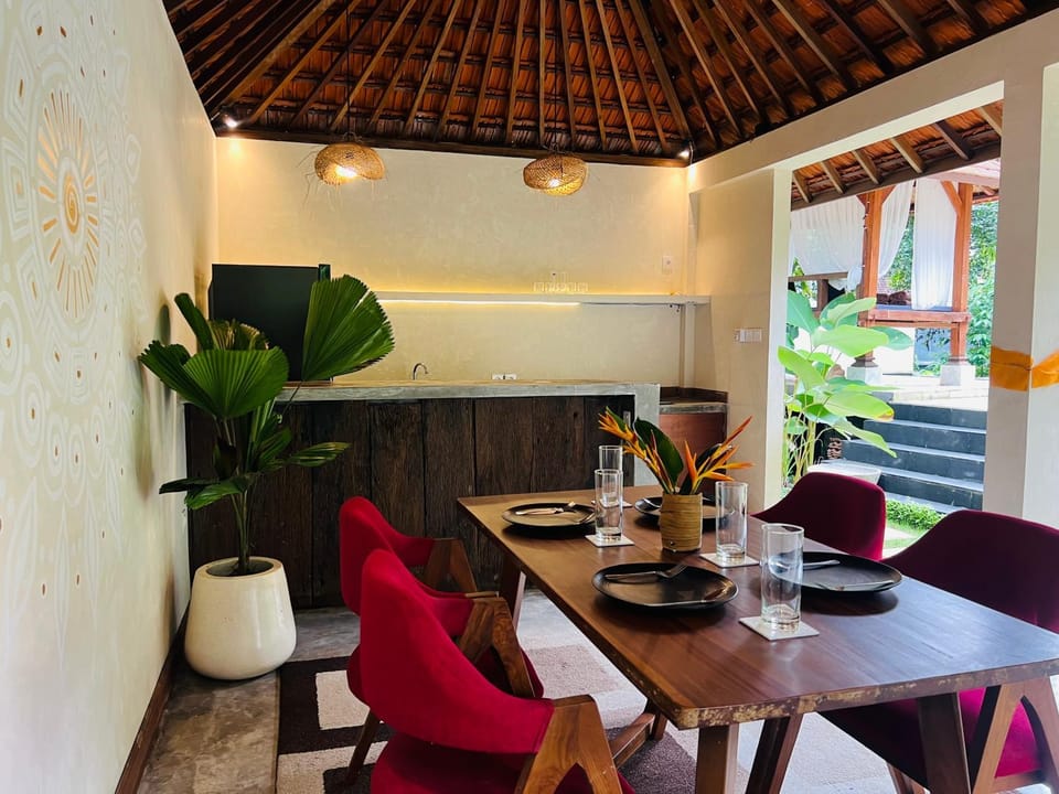 Oshira ubud Villa in Ubud