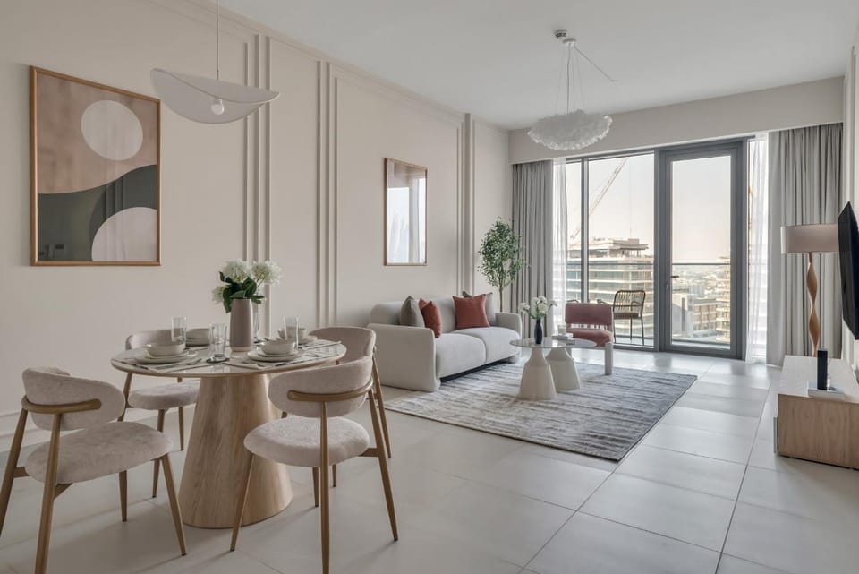 GuestReady - 1BR | Burj Khalifa & Canal Views Apartment in Dubai