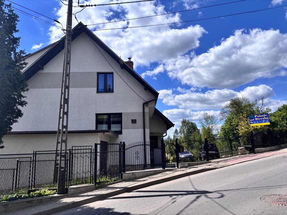 Property building, Street view