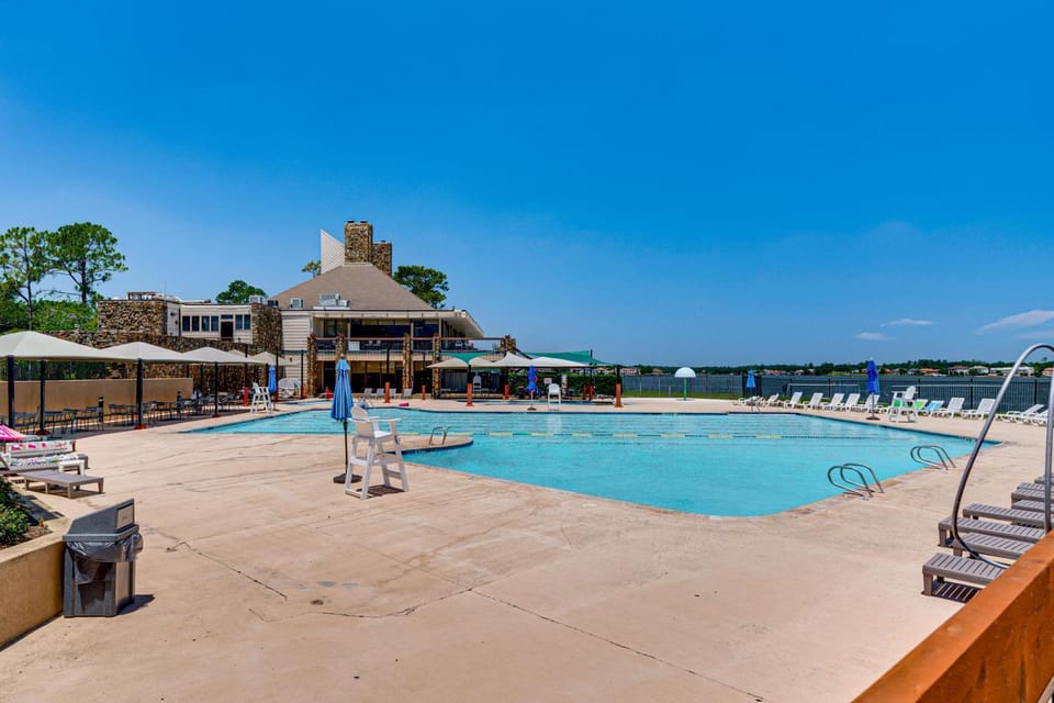 Lake Conroe Waterfront in Walden! Lovely 4 Bdrm! House in Lake Conroe