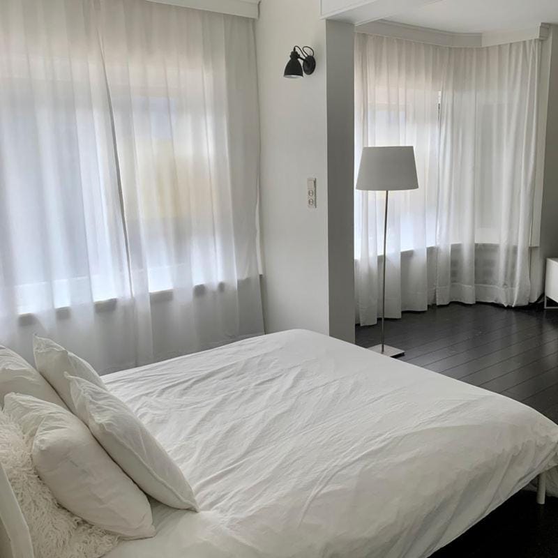 Ruim appartement met zijdelings zeezicht vlak aan de dijk Apartment in Koksijde