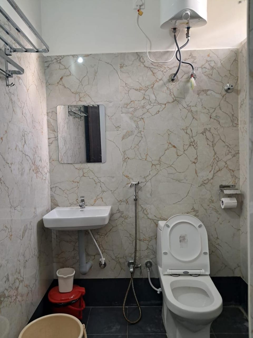 Fully Furnished - 2BHK Flat Near Rajiv Gandhi Sqr Apartment in Puducherry