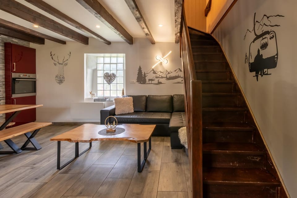 Grange des 2 Cols - Jacuzzi - Jardin House in Occitanie