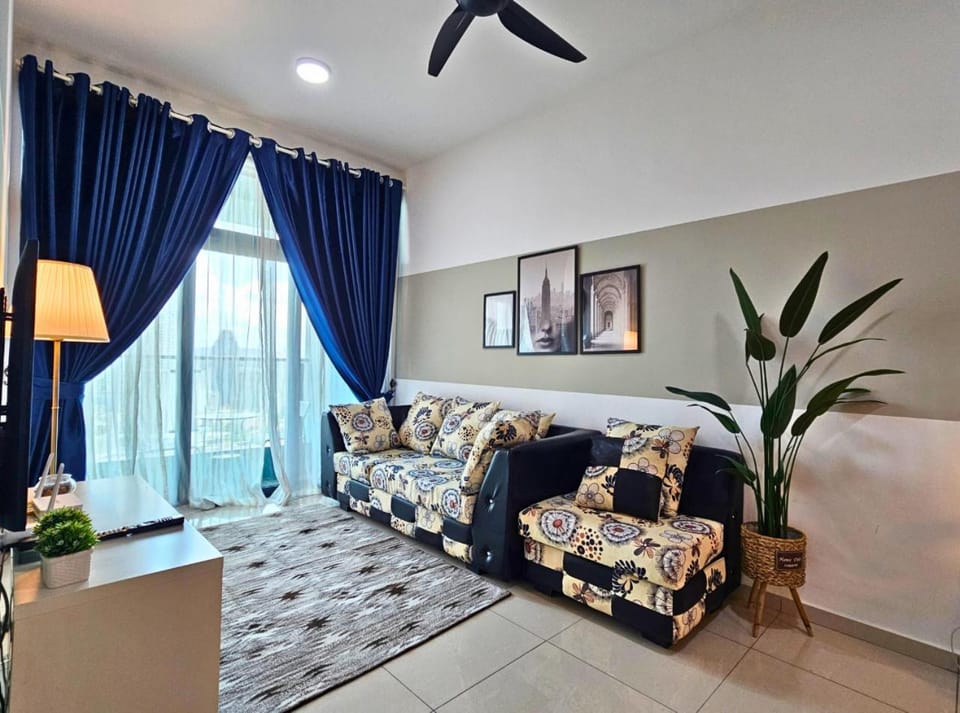 Living room, Seating area, air conditioner
