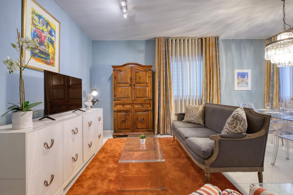 Chic 2 Bedroom in Balluta, St Julians by SF Homes Apartment in Sliema