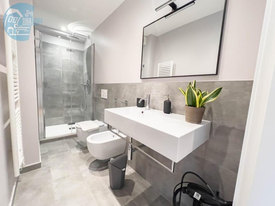 Imbriani 10B Tirabora Short Rent Apartment in Trieste