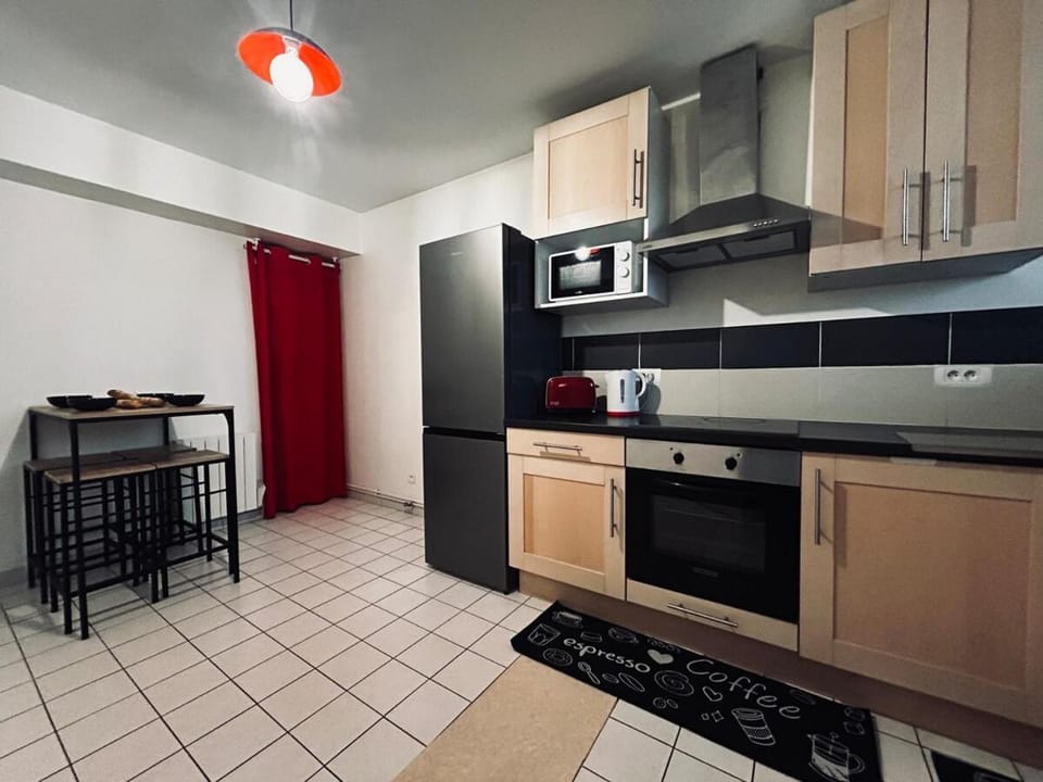 Belfort Grand T4 avec parking et terrasse Apartment in Reims