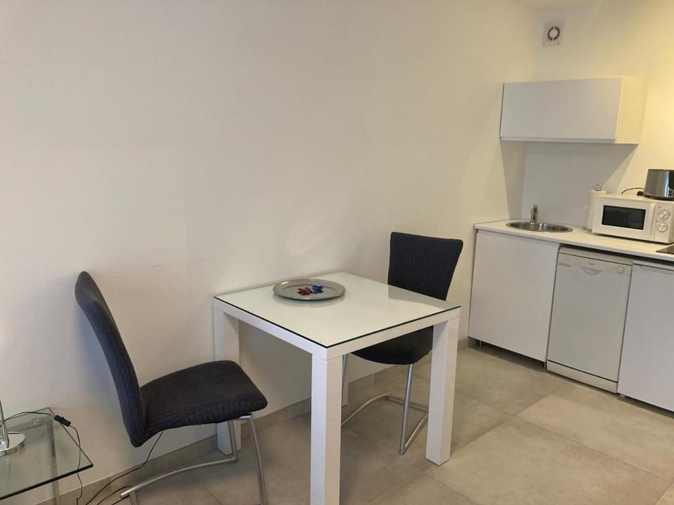 Cityapartment 4 neben der HTW Apartment in Saarbrücken