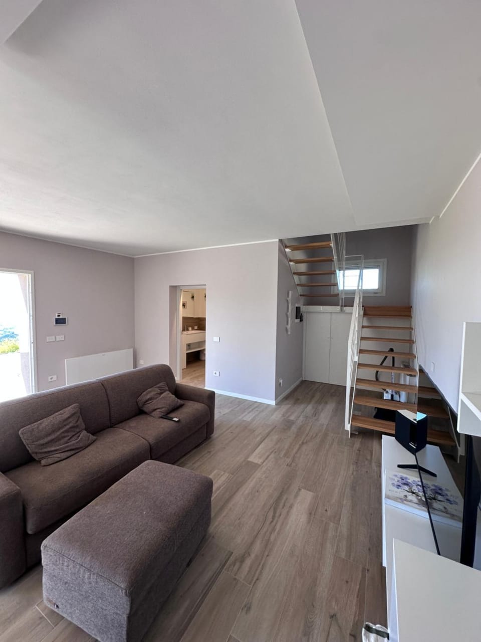 Communal lounge/ TV room