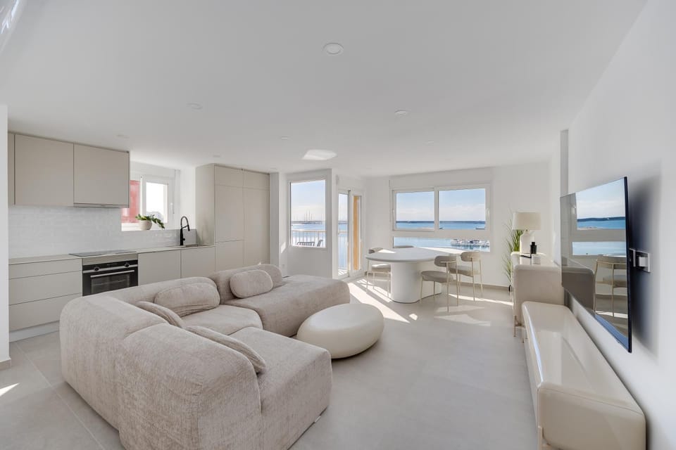 Blue Bay Torrevieja Apartment in Torrevieja