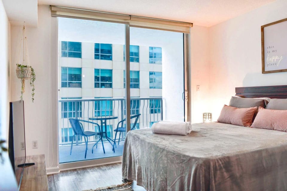 Bed, Balcony/Terrace, Bedroom