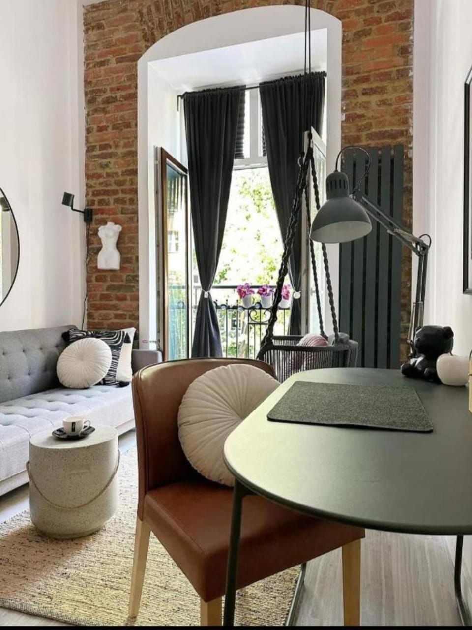 Hola Rewolucji Apartment in Masovian Voivodeship
