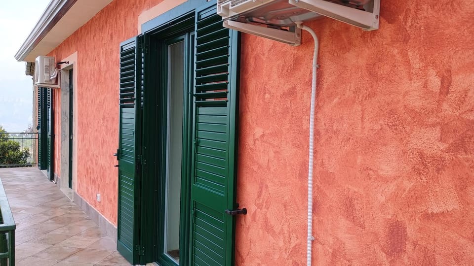 Domus amica 1 Bed and Breakfast in Campania