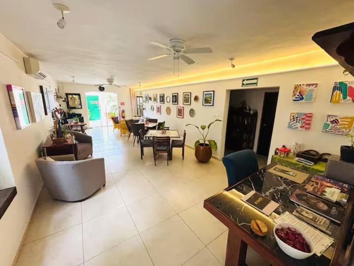 Patio Romero Boutique Hotel - 1 Bed and Breakfast in Merida