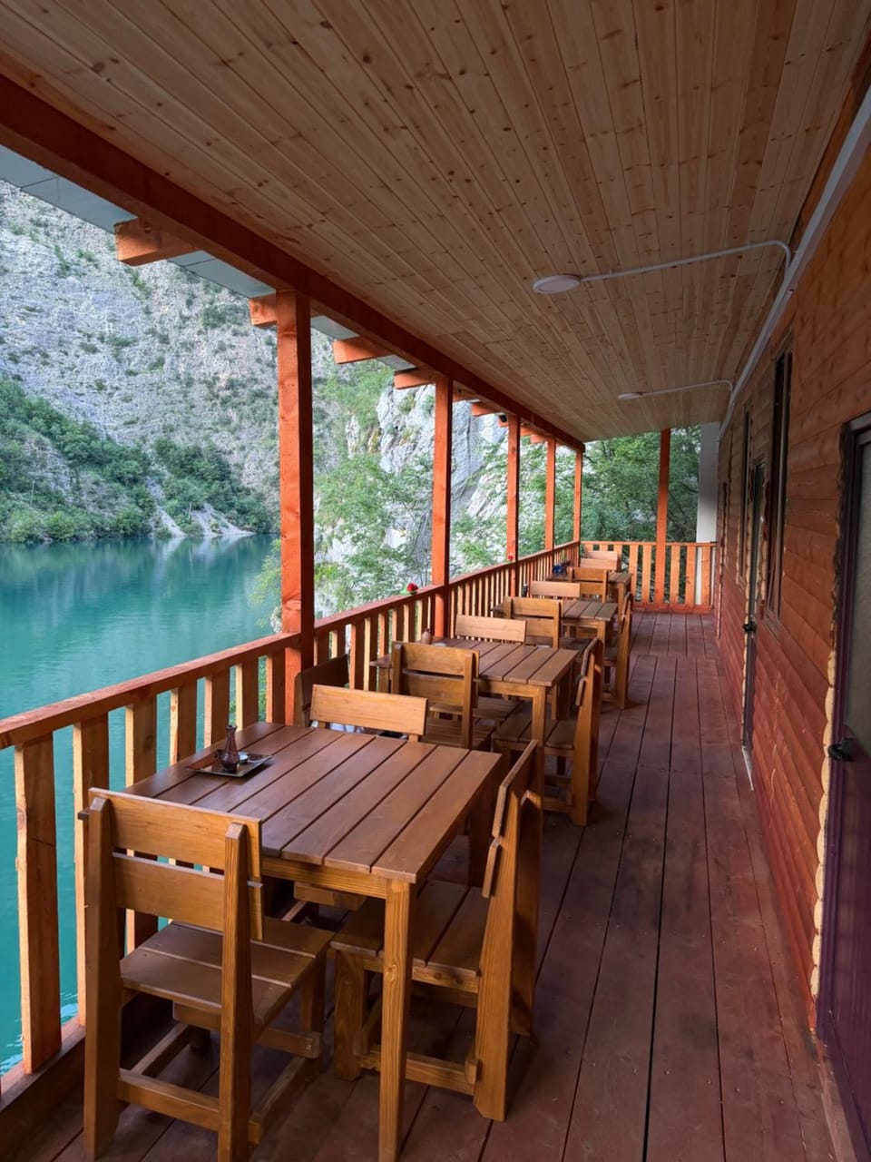Restaurant/places to eat, Day, View (from property/room), Balcony/Terrace, Lake view, River view