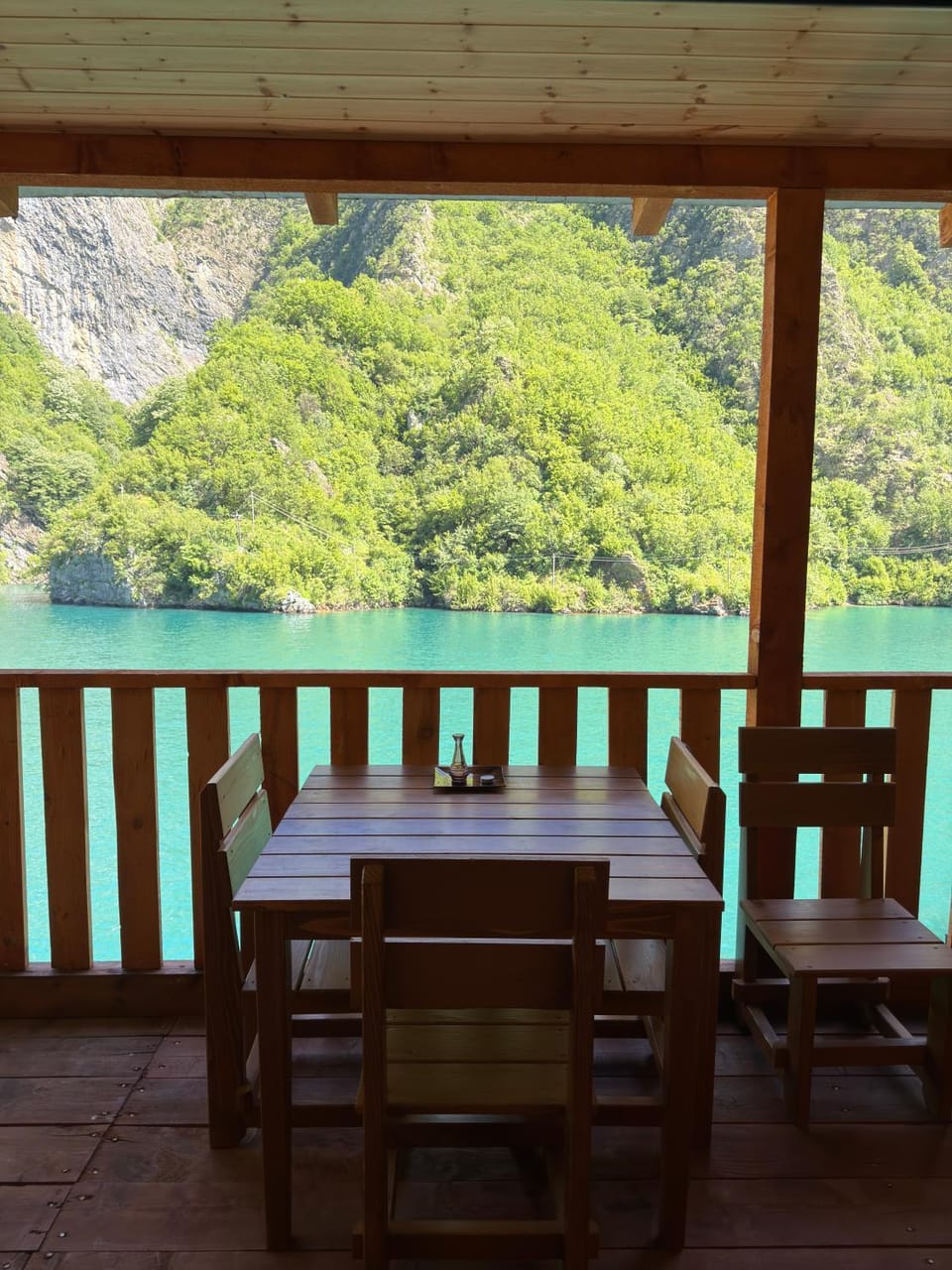 Day, Natural landscape, View (from property/room), Balcony/Terrace, Dining area, Lake view, River view