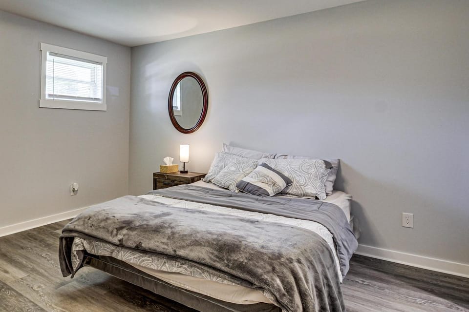 3 Mi to Dtwn: Pet-Friendly Studio in Huntsville Apartment in Huntsville