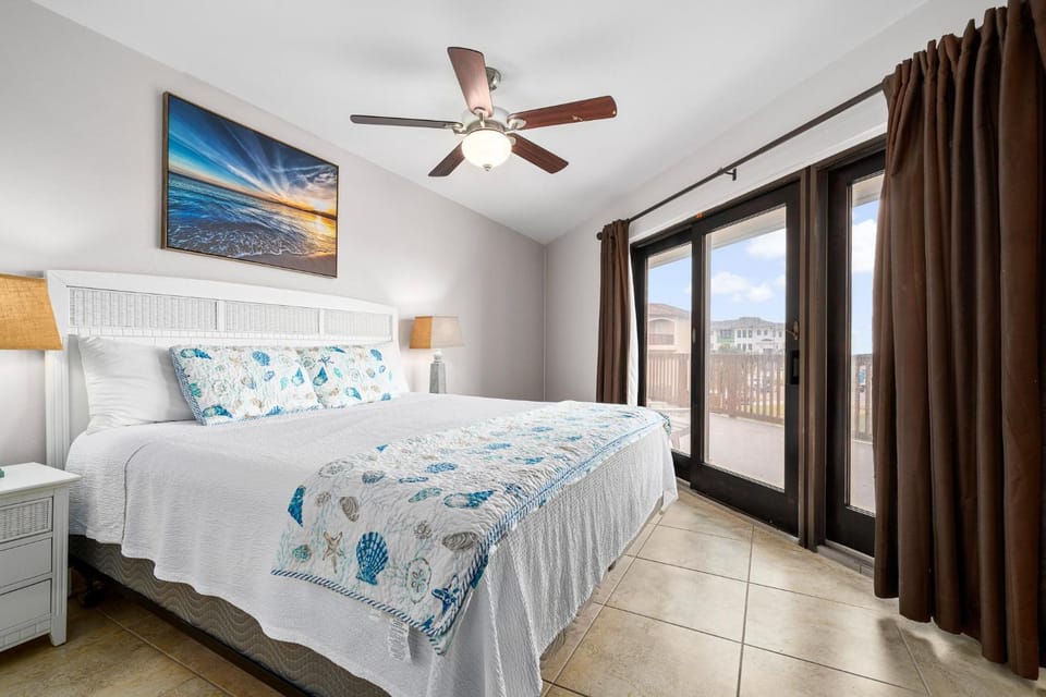 La Mirage 122 House in Port Aransas