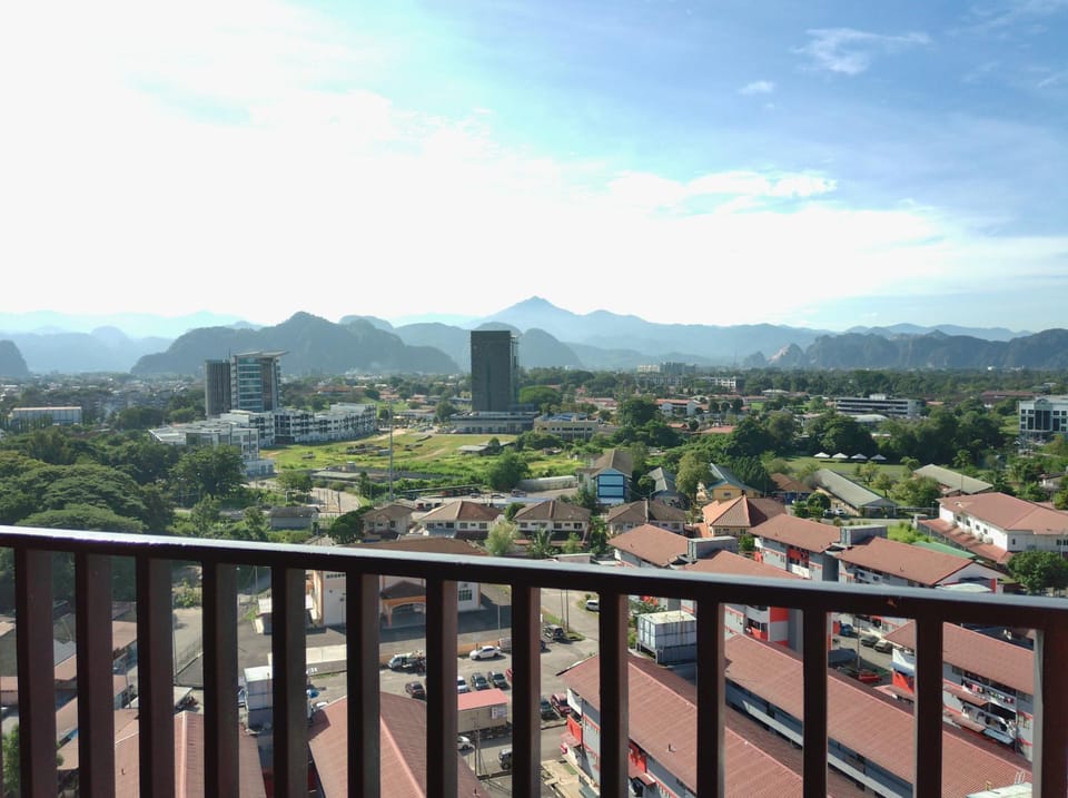 Nearby landmark, Day, Natural landscape, Bird's eye view, View (from property/room), Balcony/Terrace, Balcony/Terrace, City view, Mountain view