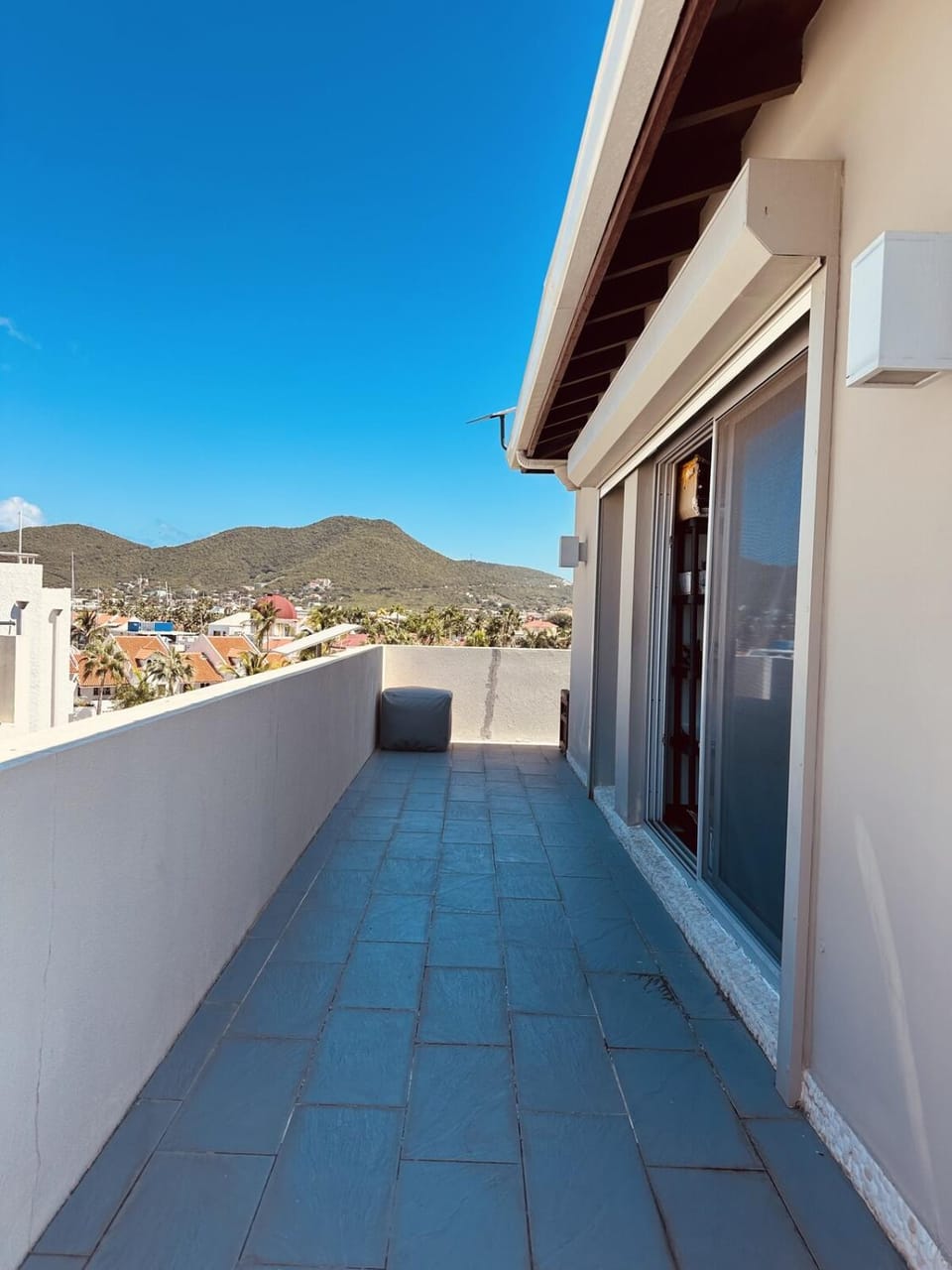 Yacht Inn - 2 Bedrooms Apartment in Simpson Bay