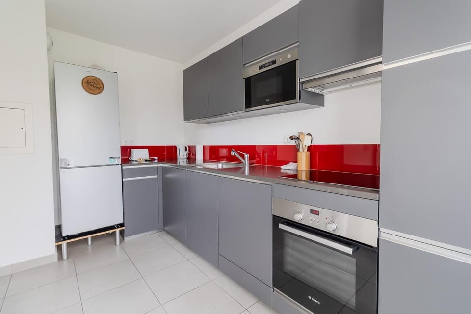 Grand T4 85m terrasse 8 pers 15min Paris Apartment in Vitry-sur-Seine