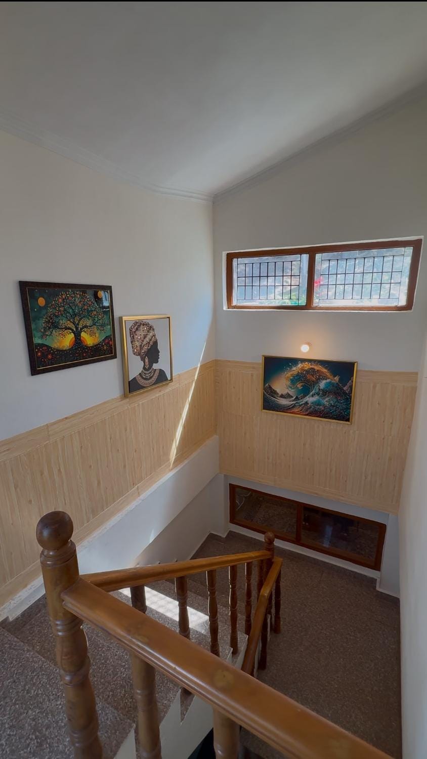 Captains Ridgeview Retreat Villa in Himachal Pradesh