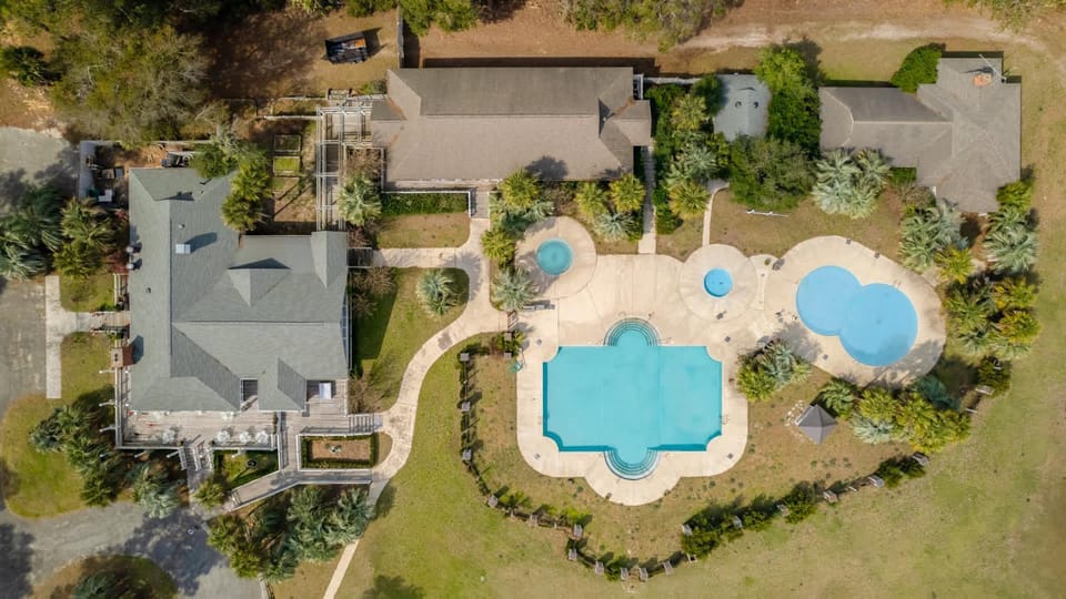 Daufuskie Oasis 6BR Family Home - Beachfront House in South Carolina