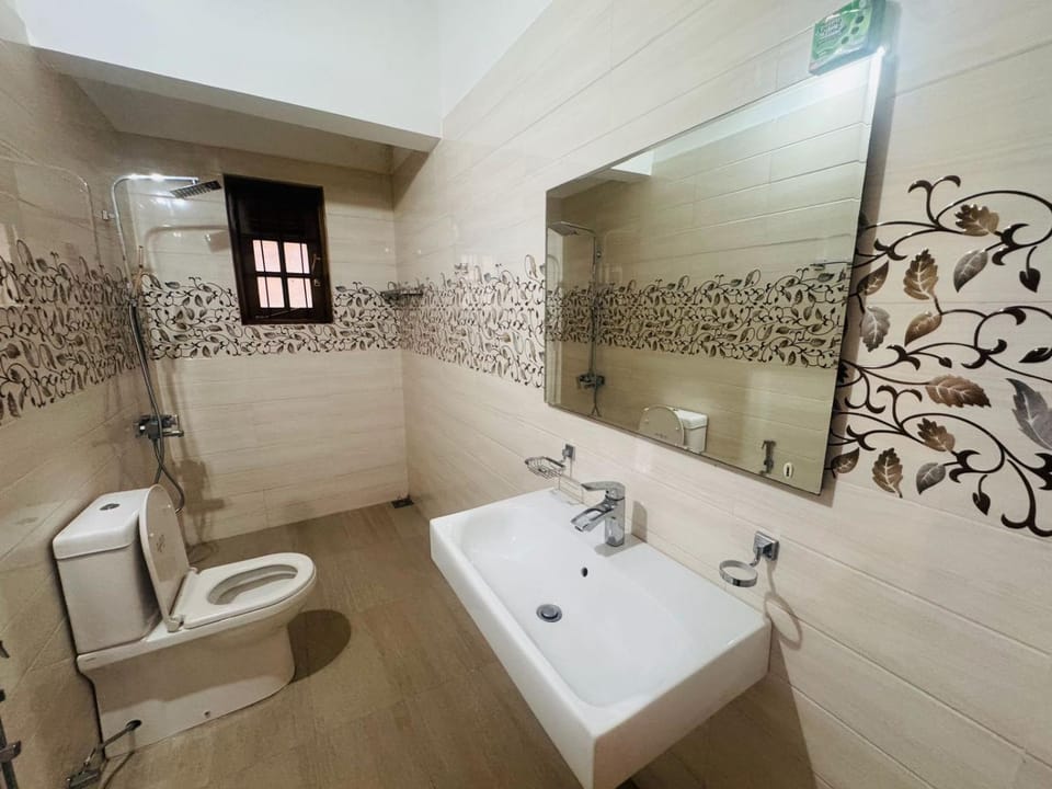 Titanic Villa Kandy Hotel in Kandy