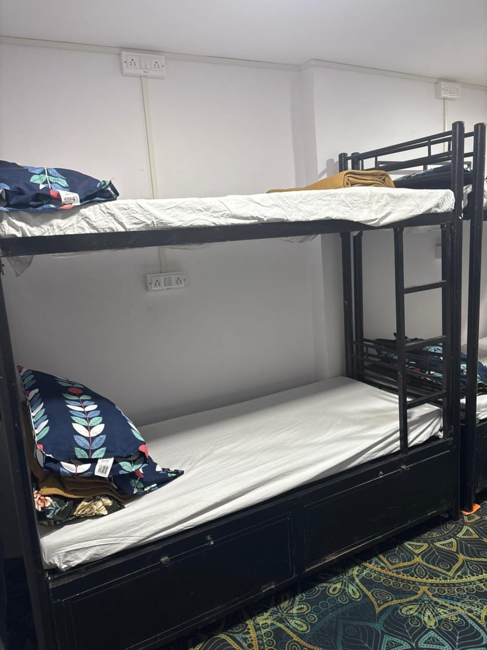 Quick stay hostel Hostel in Mumbai