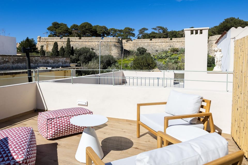 Day, View (from property/room), Balcony/Terrace, City view, Landmark view