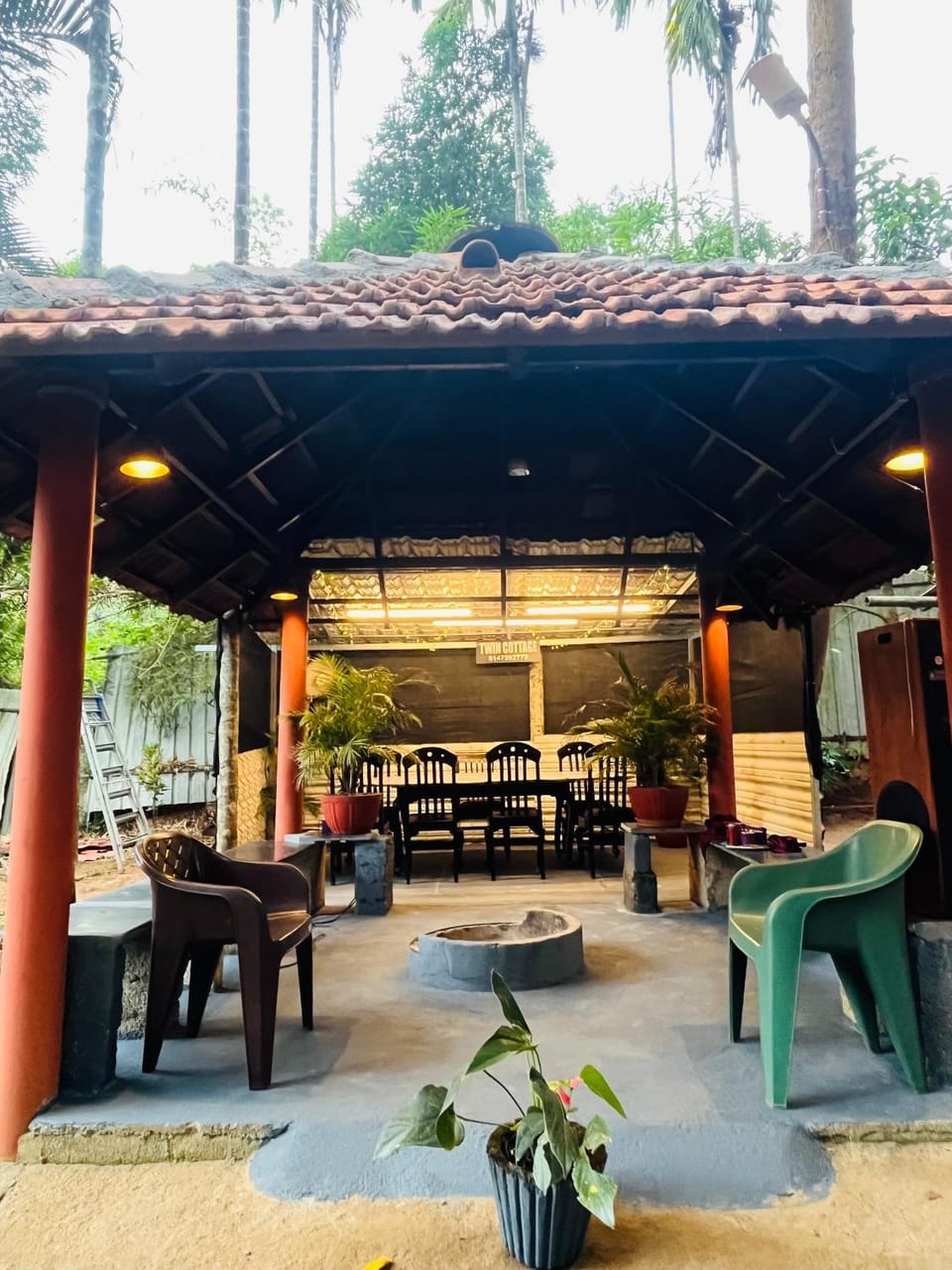 Patio, Restaurant/places to eat, Day, Banquet/Function facilities