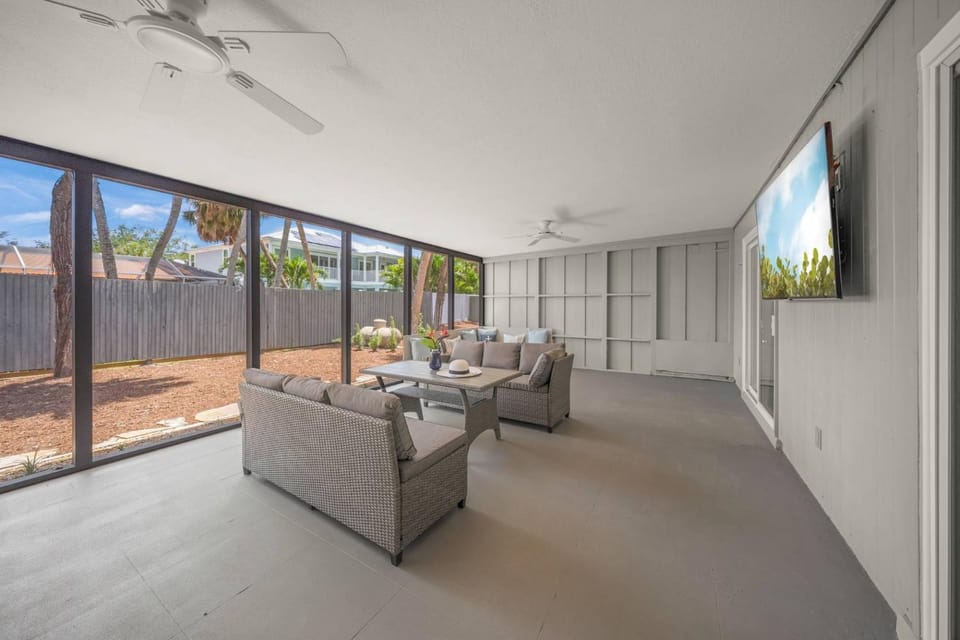 The Sandy Sole (B) House in Siesta Key