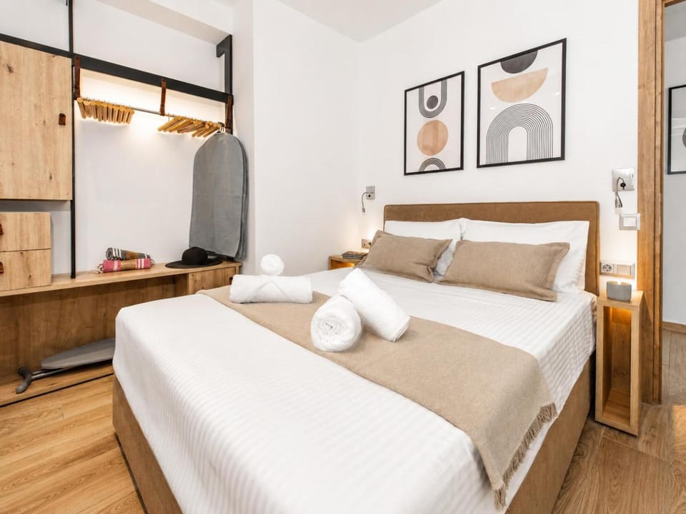 Bed, Photo of the whole room, Bedroom, wardrobe