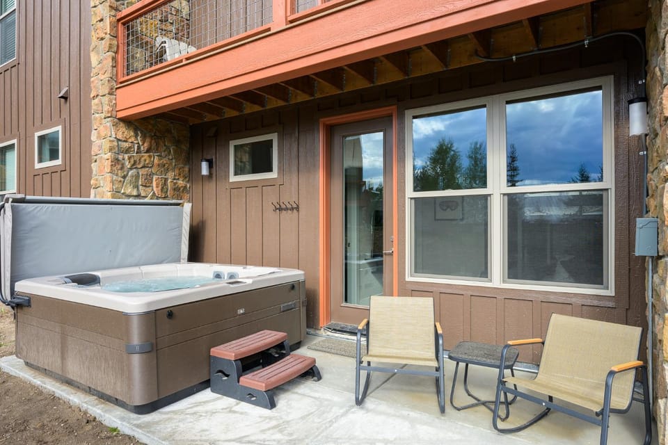 Hot Tub