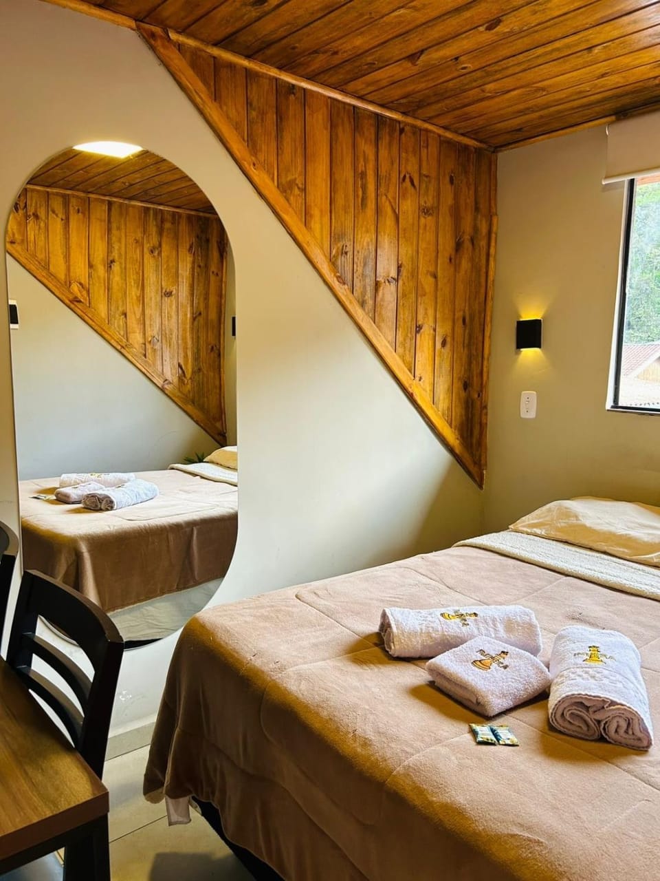 Quarto 23 - Suítes aconchegantes em Campos do Jordão Bed and Breakfast in Campos do Jordão