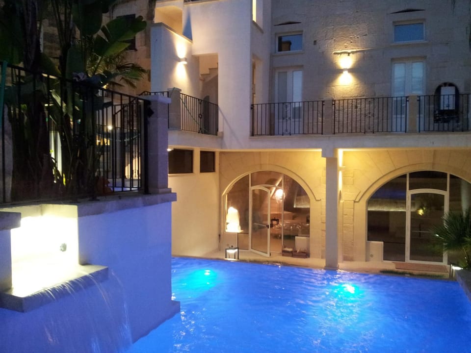 Balcony/Terrace, Pool view