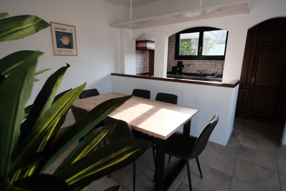 Boardinghouse in Plaidt Apartment hotel in Andernach