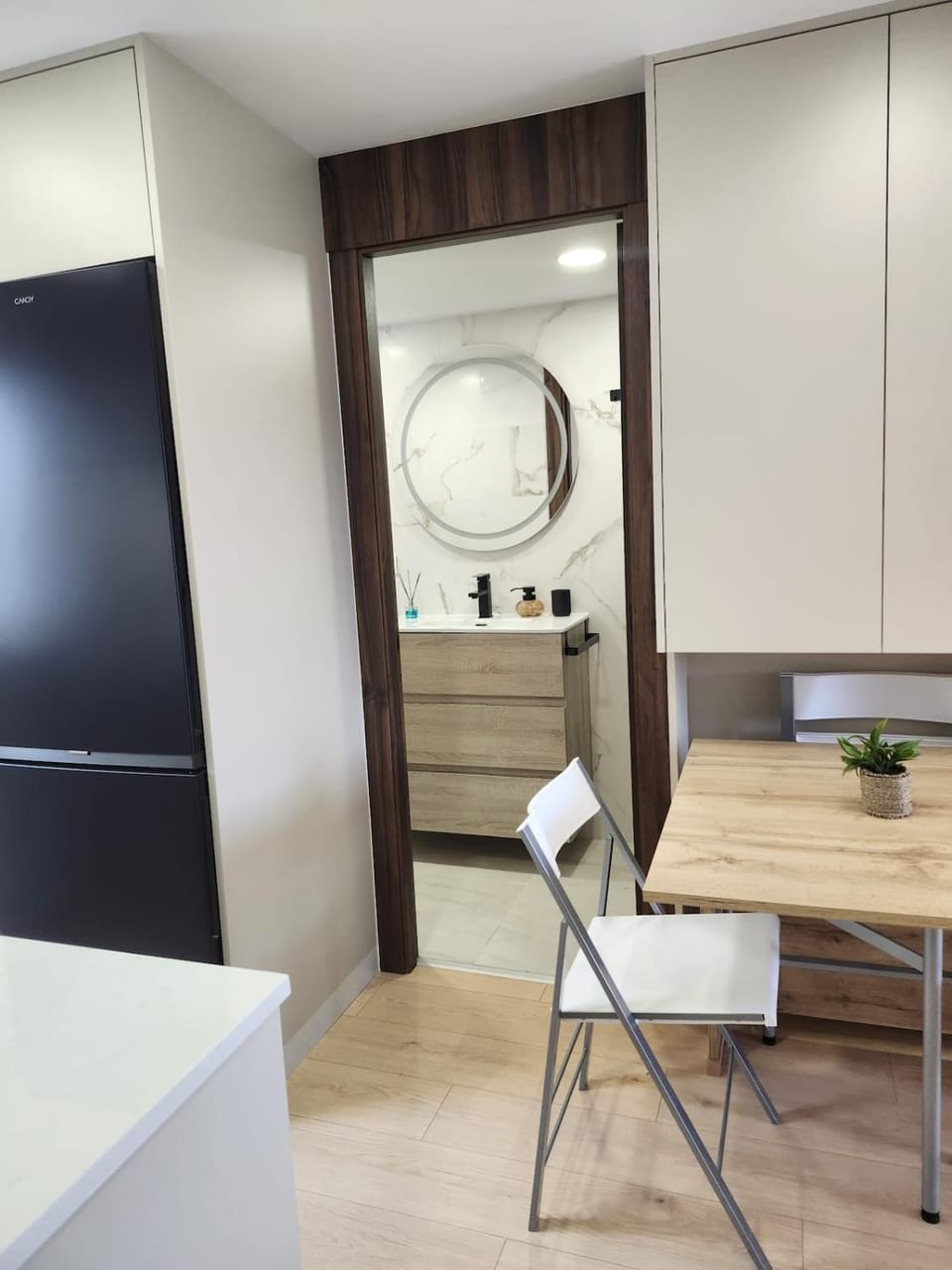 Bathroom, kitchen