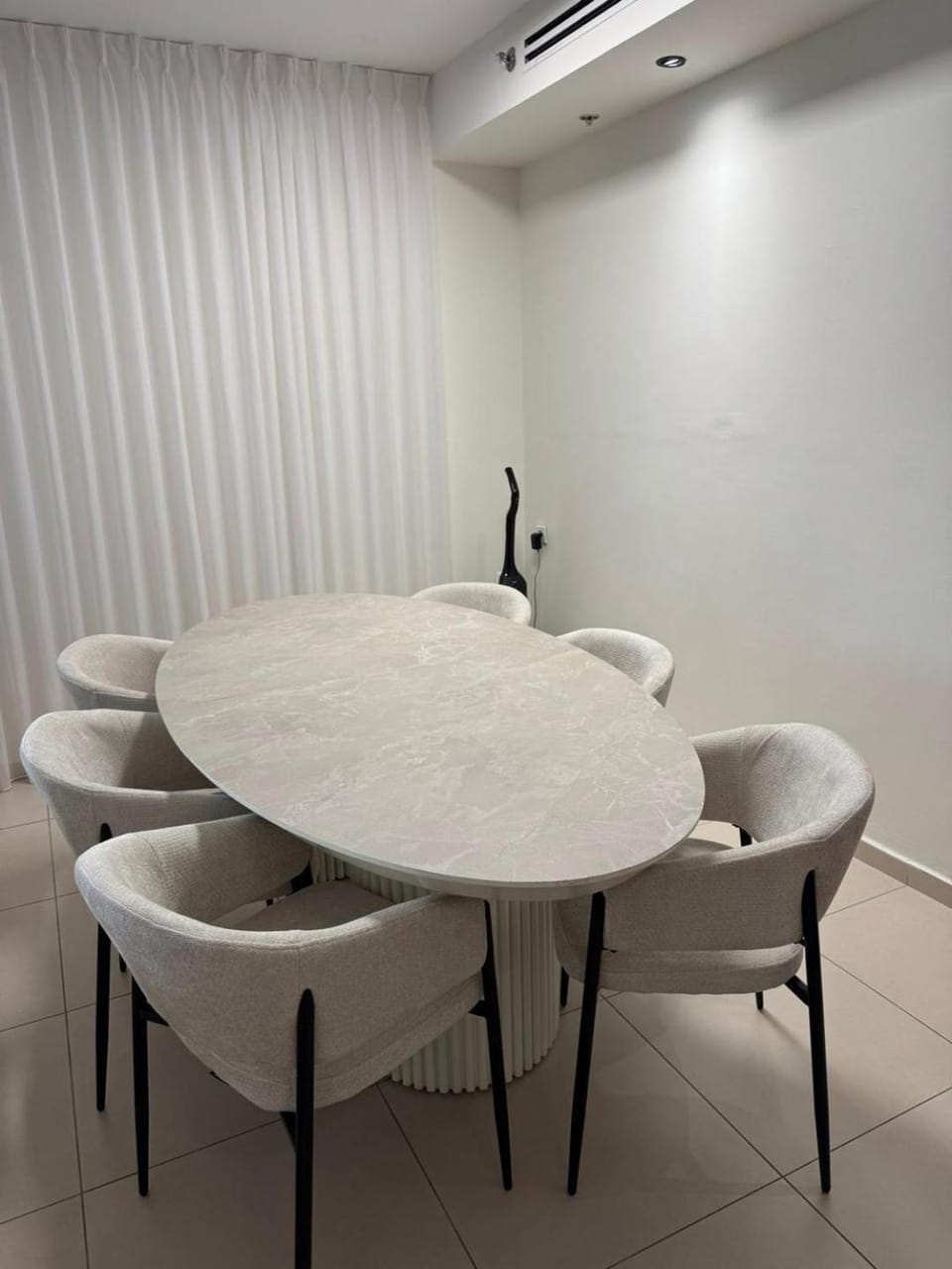 Upscale Spacious Retreat in Ashdod by Torohome Apartment in South District