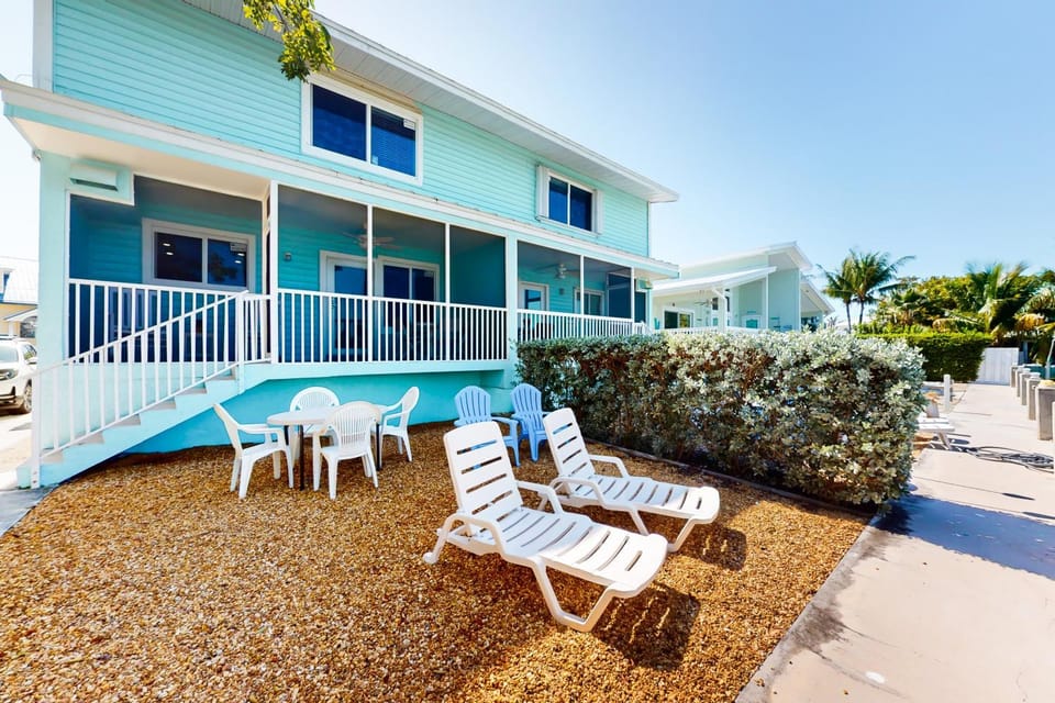 KC203B KCB Canal Livin' House in Key Colony Beach