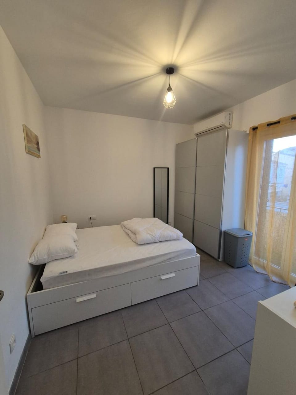 Appartement au premier étage au centre ville Apartment in La Londe-les-Maures