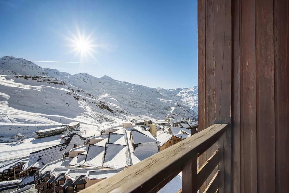 On the Slopes 3BR 2BA Val Thorens Apartment in Les Allues